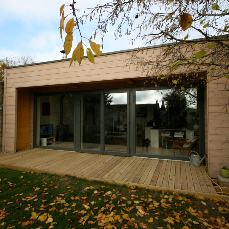 Contemporary Log House Merer 2